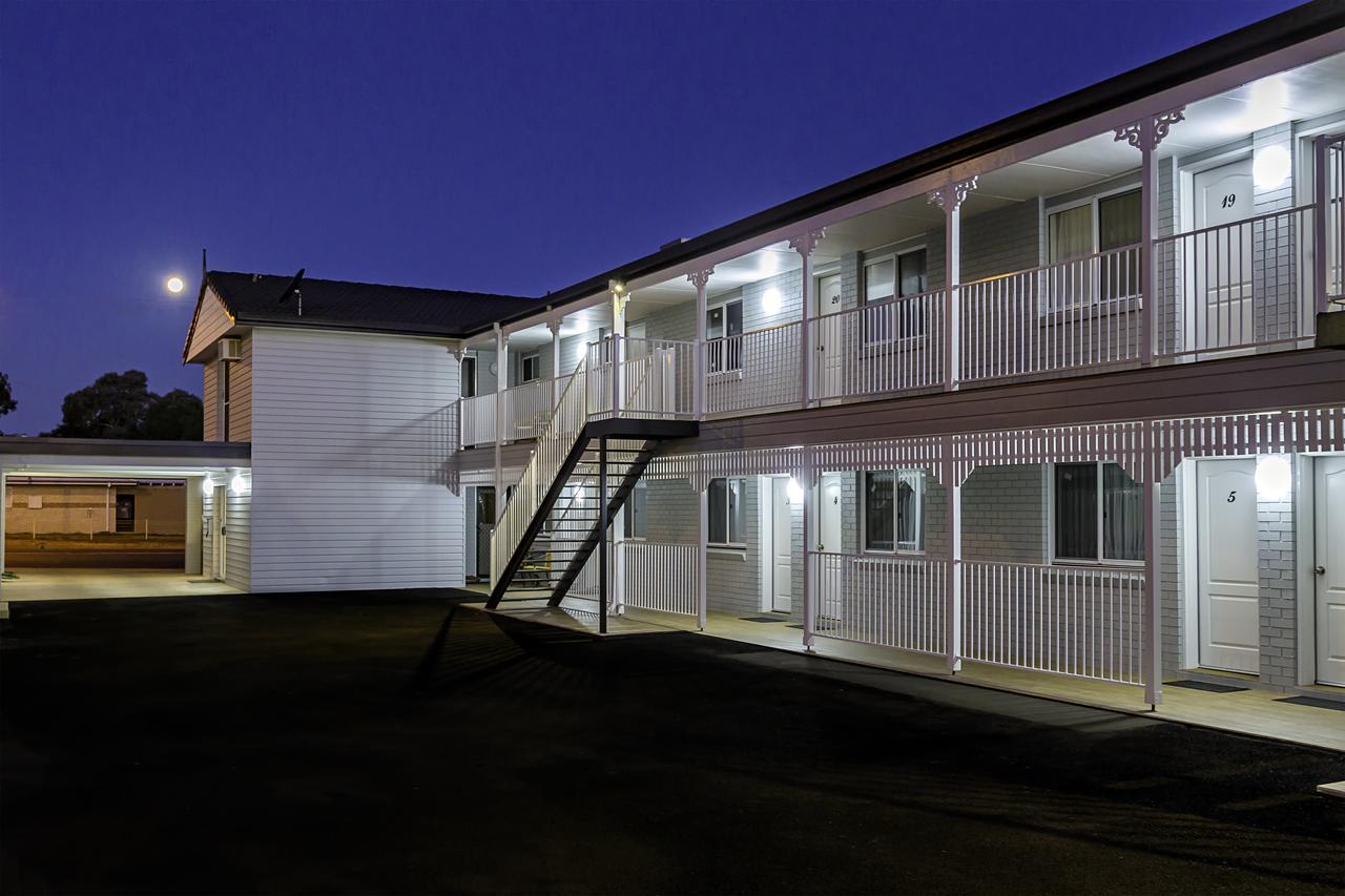 Oasis Motel Cobar Ngoại thất bức ảnh